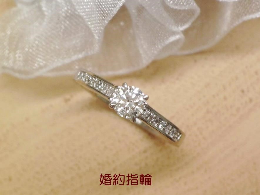 クラウン宝飾の結婚指輪は、オリジナルのデザインで、高品質、リーゾナブル価格を実現しています。